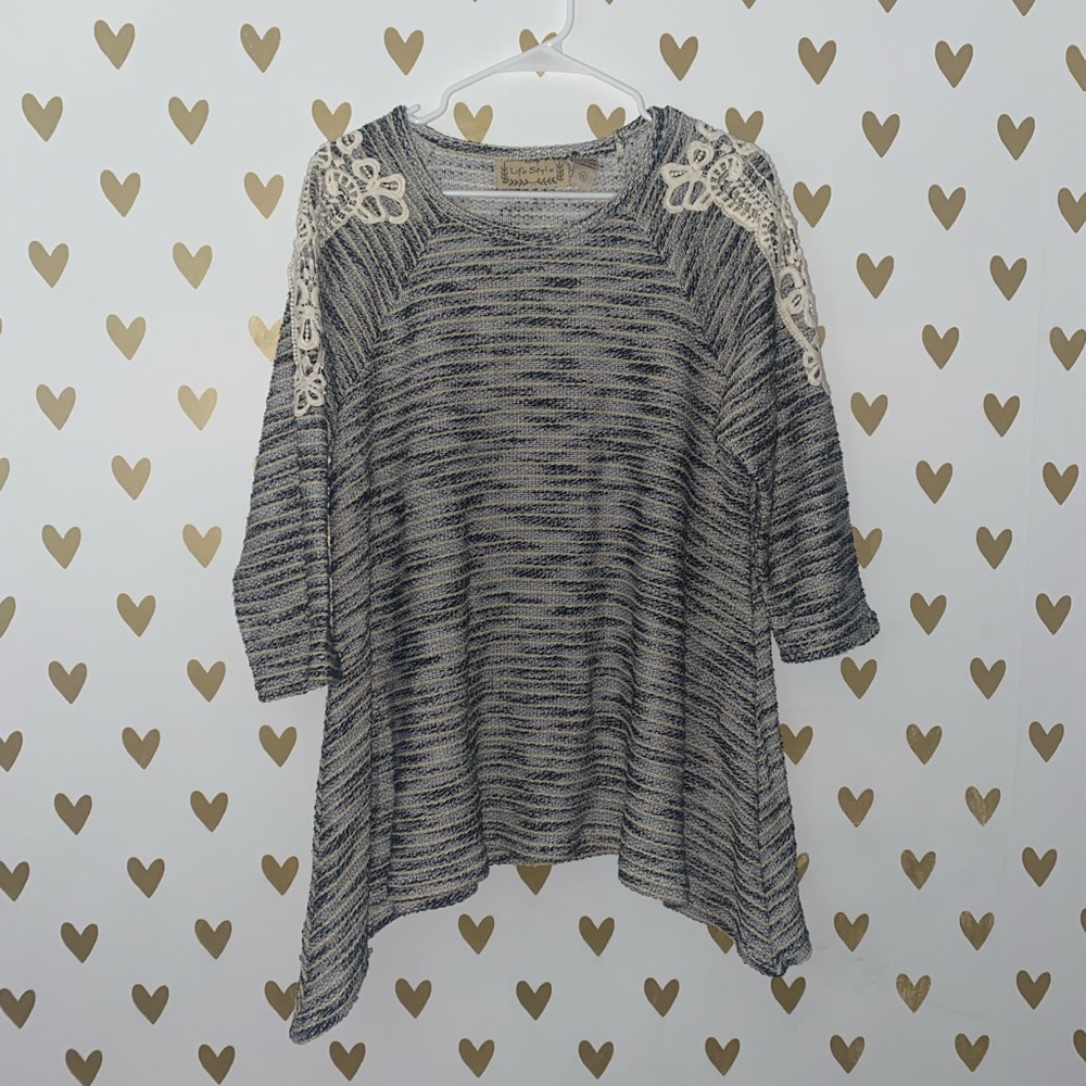 Life Style asymmetrical hem blouse